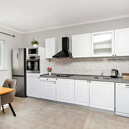 Apartment Alaga