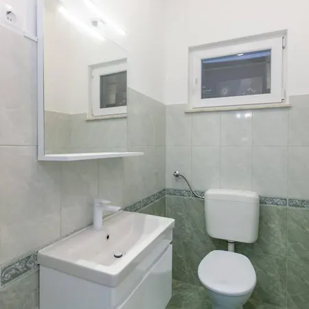 Apartment Alaga Tribunj (Sibenik-Knin)