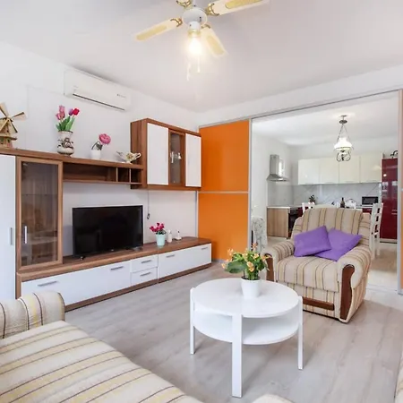 Alaga Apartment