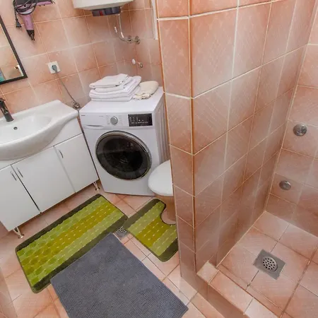 Apartment Alaga