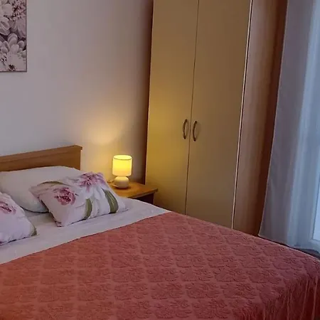 Alaga Tribunj (Sibenik-Knin)