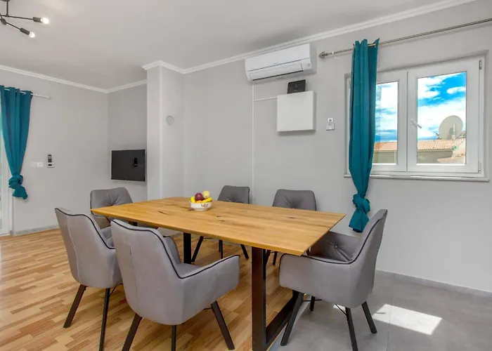 Alaga Tribunj (Sibenik-Knin)